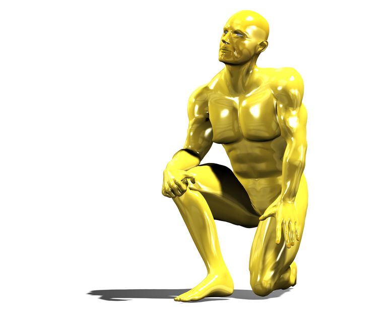Золотые персонажи. Статуя человека. Персонаж из золота. Герой из золота арт. Скульптуры людей на желтом фоне.